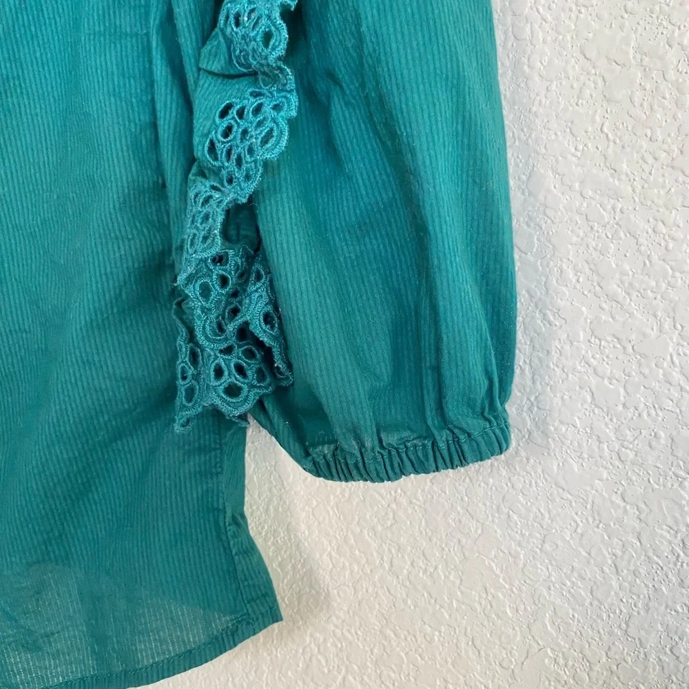 J. Crew Ruffle Eyelet Long Sleeve Blouse Emerald Green Embroidered Spring Preppy